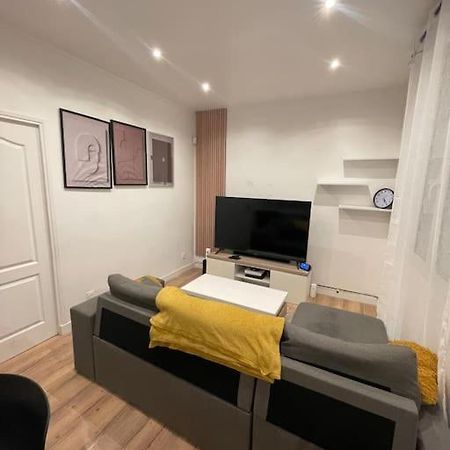 Charmant Appartement Americain Saint-Denis (Seine-Saint-Denis) Exterior foto